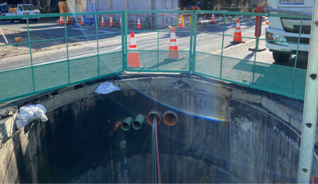 立坑築造・推進設備施工中