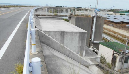 海岸堤防耐震補強工事後